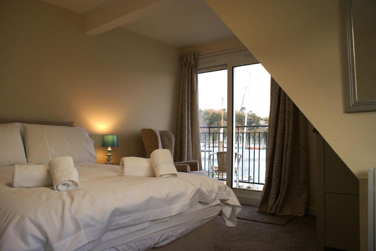 Riverside 3 Apartment *
